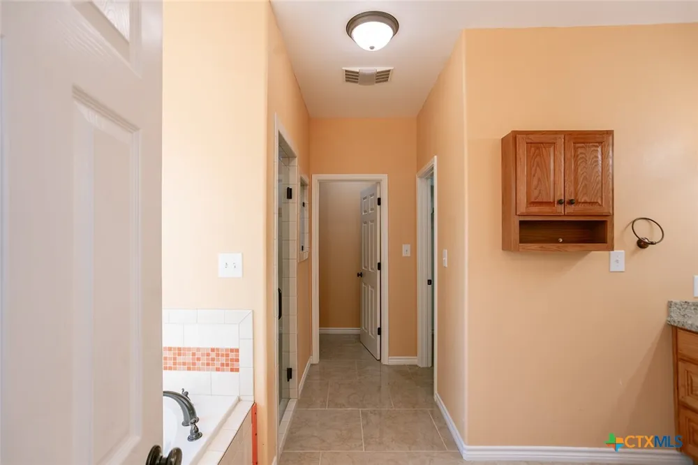 511 Mason Circle Victoria, TX 77904