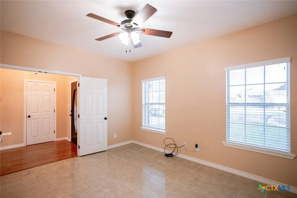 511 Mason Circle Victoria, TX 77904