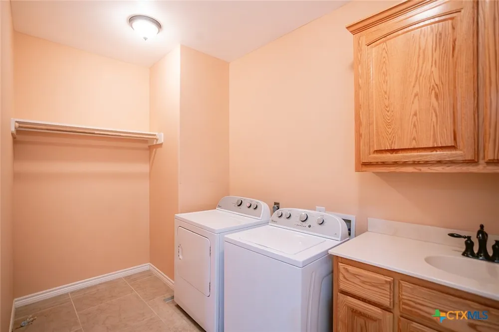 511 Mason Circle Victoria, TX 77904