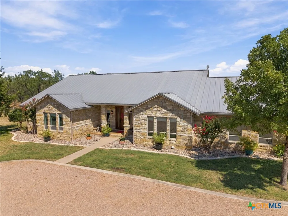 1550 CR 119 Burnet, TX 78611