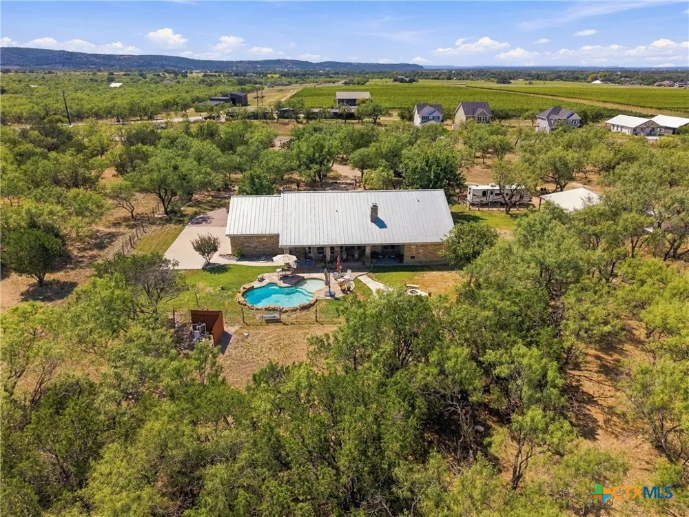 1550 CR 119 Burnet, TX 78611