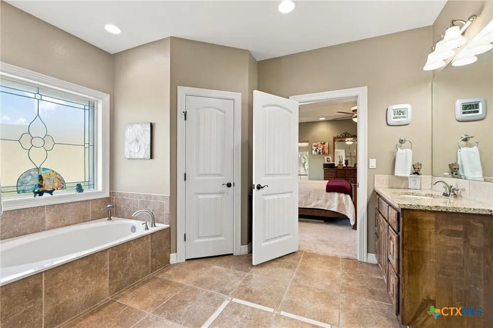 1550 CR 119 Burnet, TX 78611