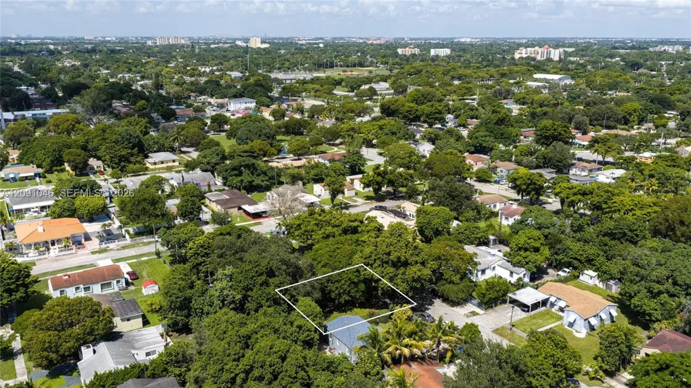 1060 NW 44th St Miami, FL 33127