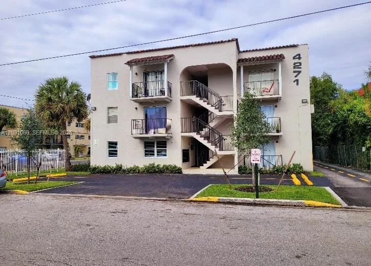 4271 NW South Tamiami Canal Dr Miami, FL 33126