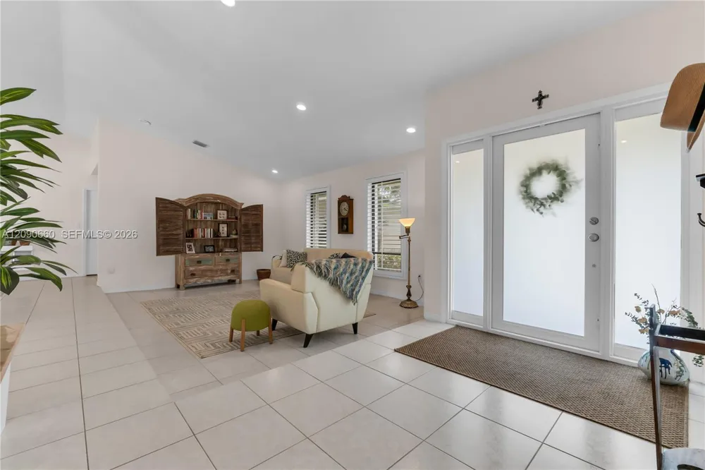 7915 SW 155th St Palmetto Bay, FL 33157