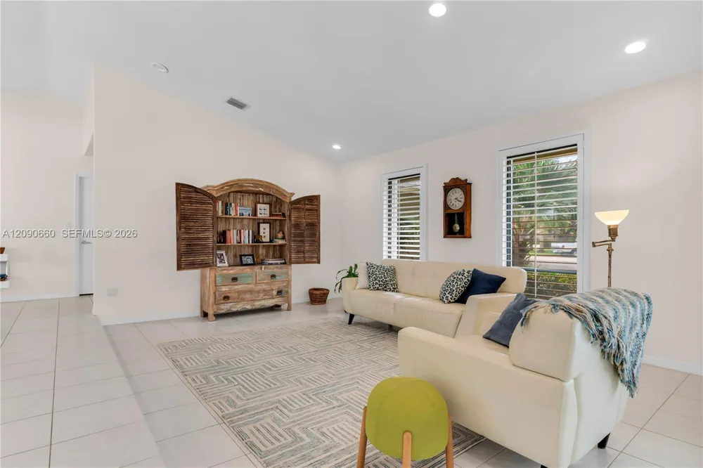 7915 SW 155th St Palmetto Bay, FL 33157