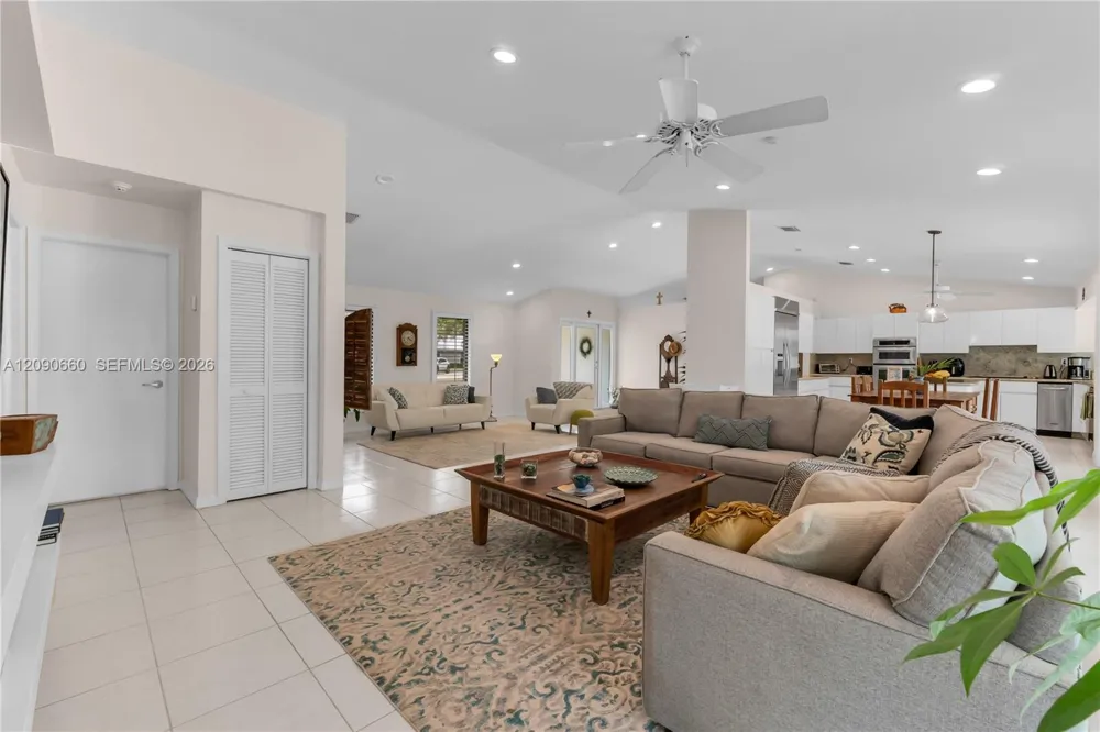 7915 SW 155th St Palmetto Bay, FL 33157