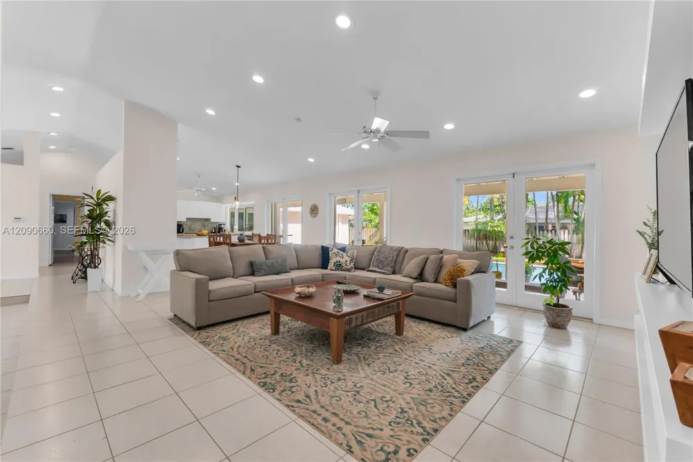 7915 SW 155th St Palmetto Bay, FL 33157