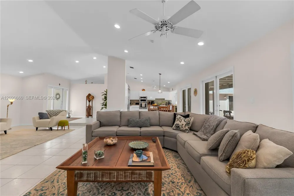 7915 SW 155th St Palmetto Bay, FL 33157