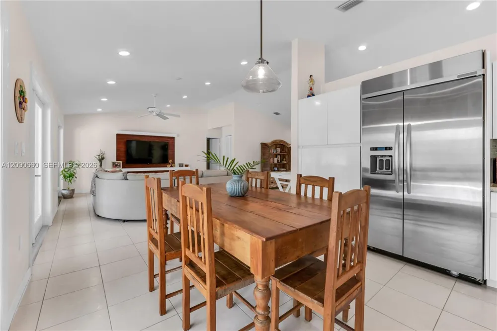 7915 SW 155th St Palmetto Bay, FL 33157