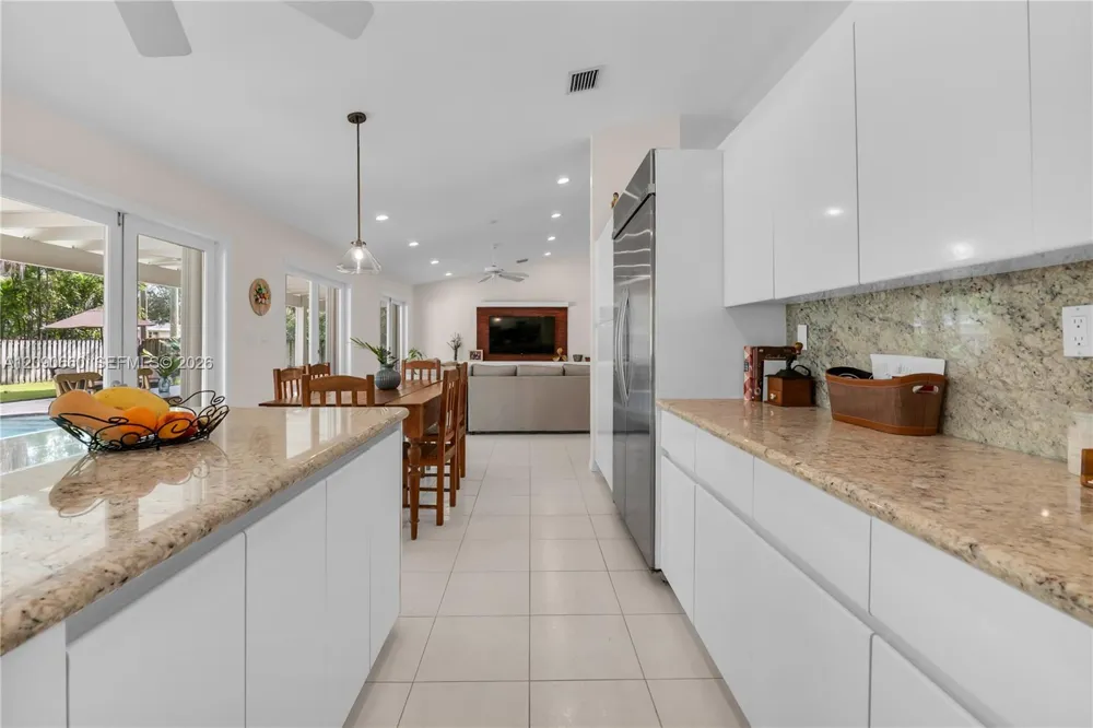 7915 SW 155th St Palmetto Bay, FL 33157