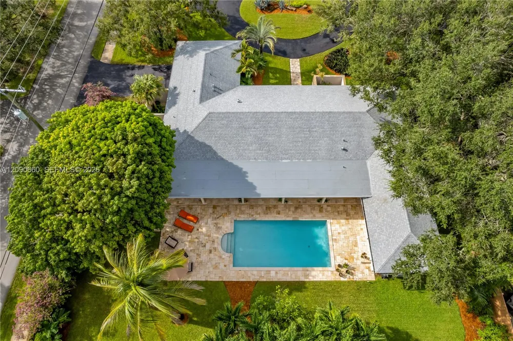 7915 SW 155th St Palmetto Bay, FL 33157