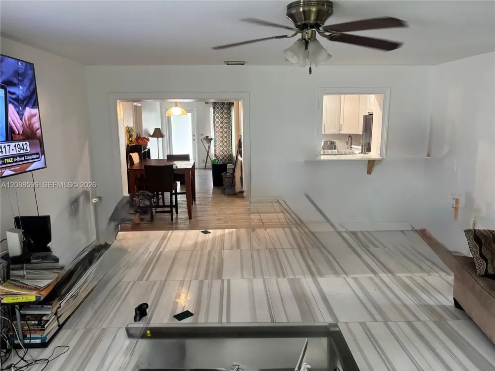 2540 NW 111th St Miami, FL 33167