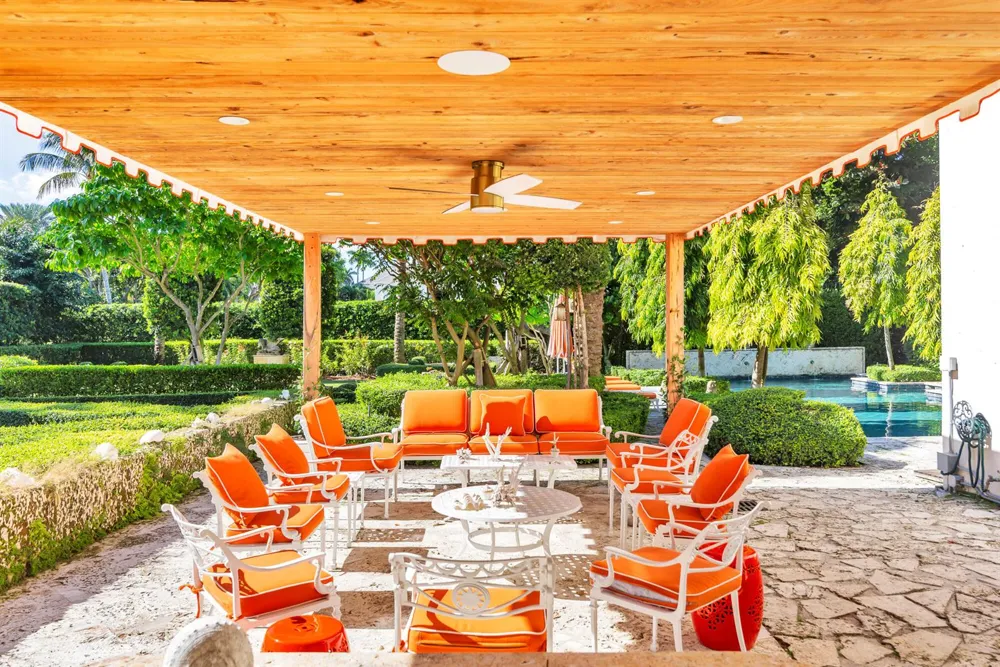 111 Via Del Lago Palm Beach, FL 33480