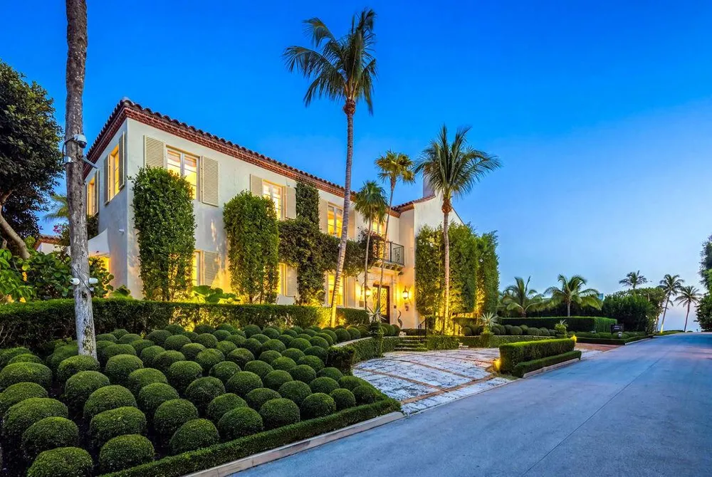111 Via Del Lago Palm Beach, FL 33480