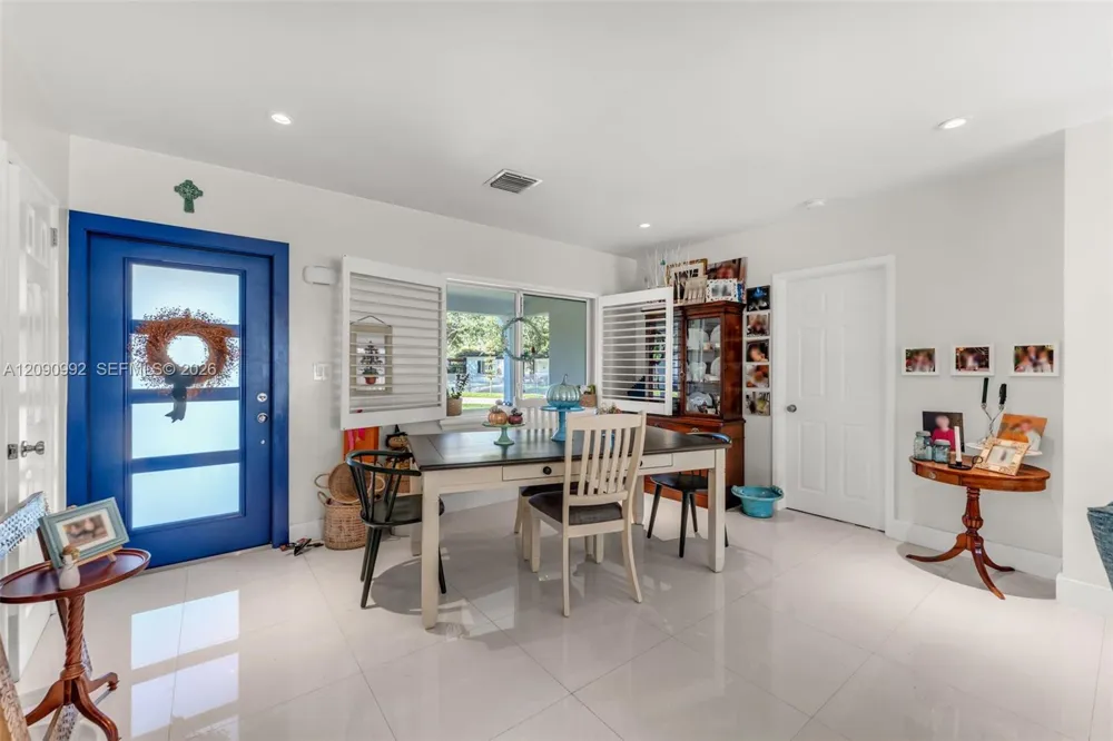 6891 SW 48th Ter Miami, FL 33155
