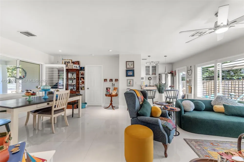 6891 SW 48th Ter Miami, FL 33155