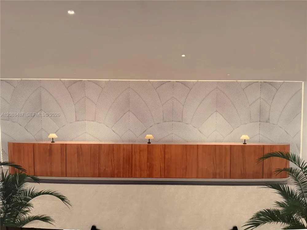 5555 Collins Ave #12Z Miami Beach, FL 33140