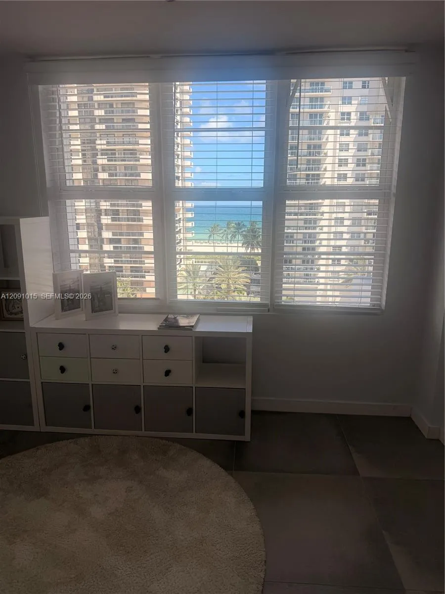 5700 Collins Ave #9B Miami Beach, FL 33140