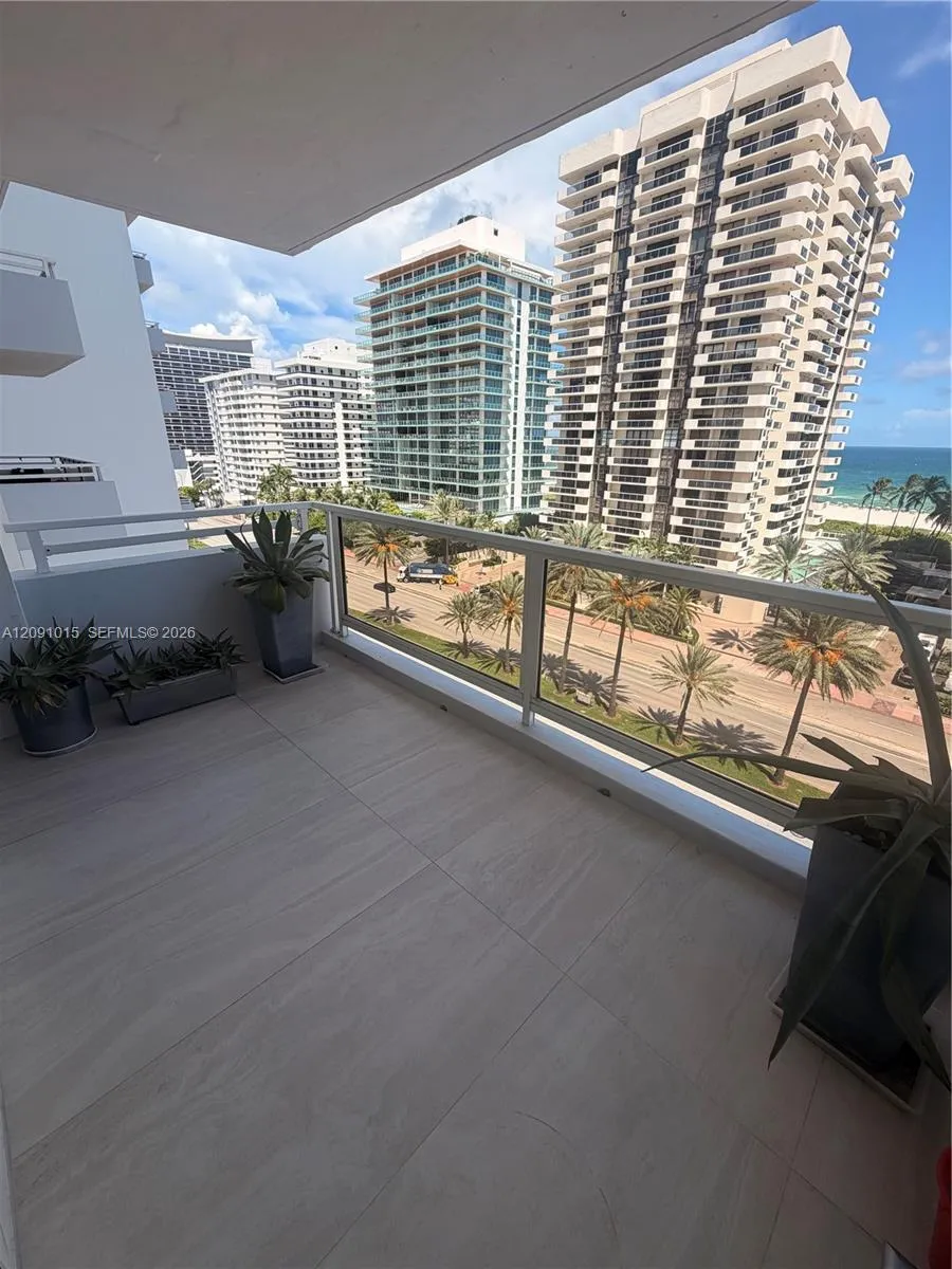 5700 Collins Ave #9B Miami Beach, FL 33140