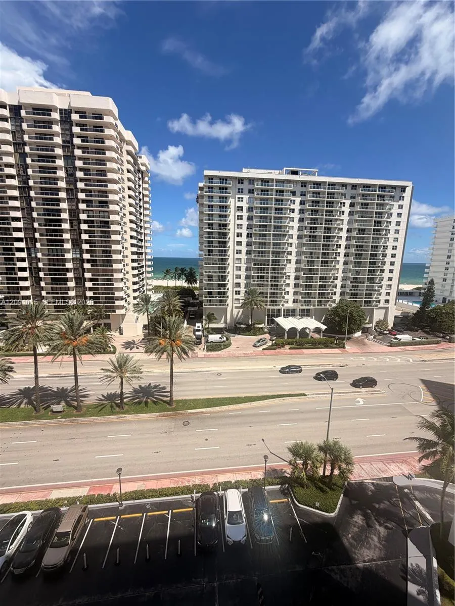 5700 Collins Ave #9B Miami Beach, FL 33140