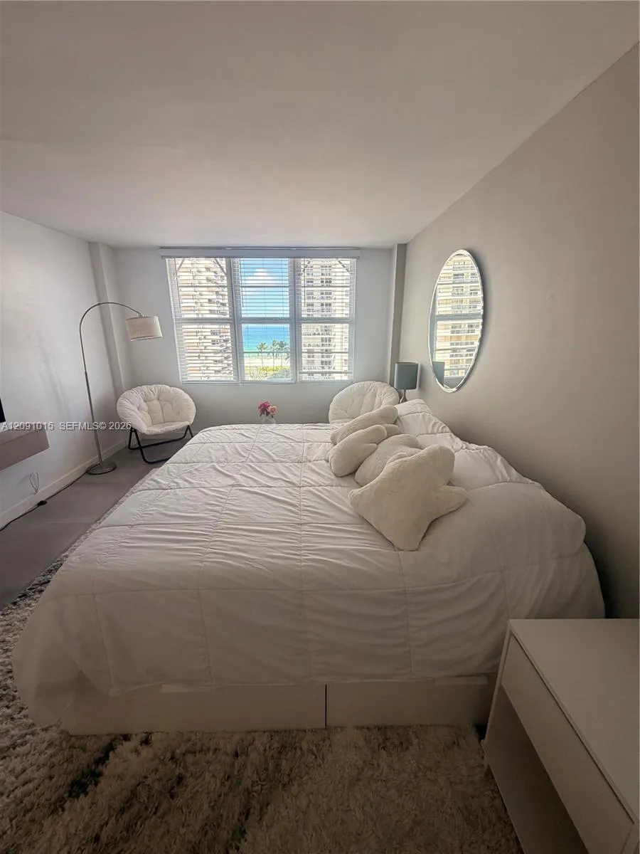 5700 Collins Ave #9B Miami Beach, FL 33140