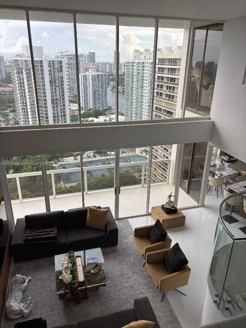 20185 E Country Club Dr #TS-7 Aventura, FL 33180