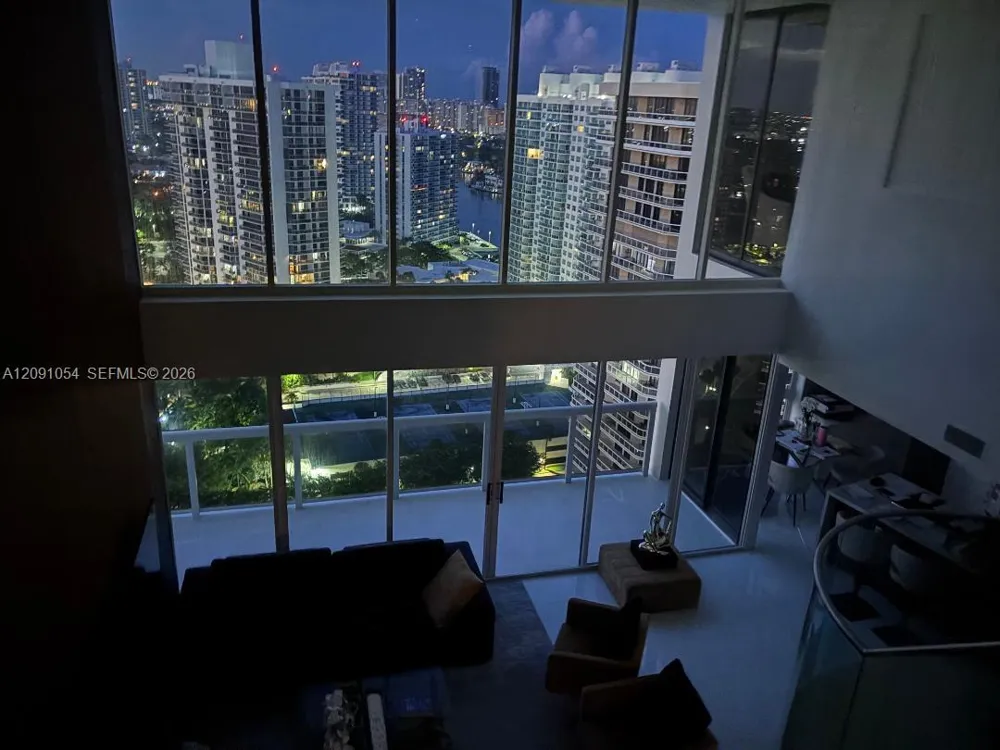 20185 E Country Club Dr #TS-7 Aventura, FL 33180