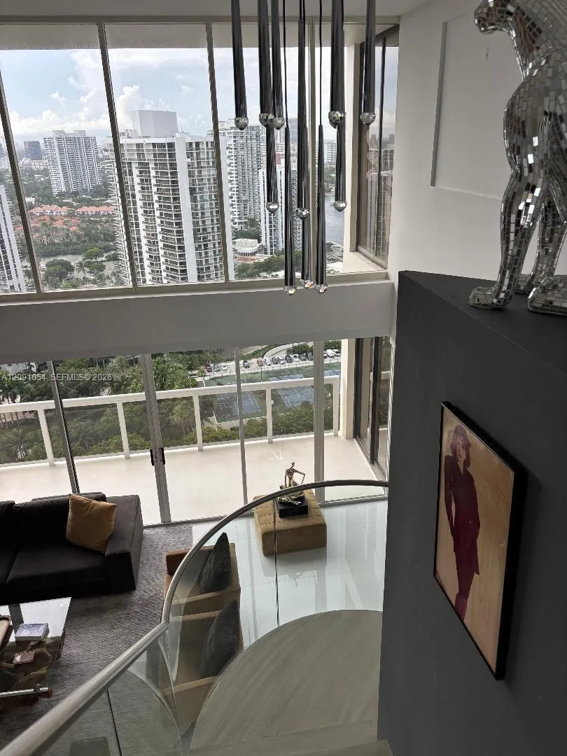 20185 E Country Club Dr #TS-7 Aventura, FL 33180