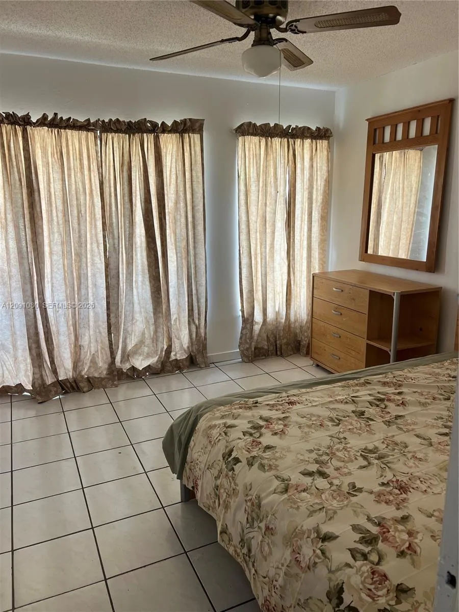 5366 W 26th Ave #121 Hialeah, FL 33016