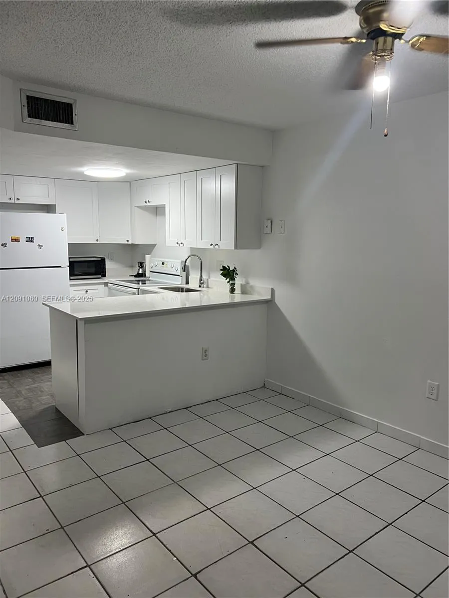 5366 W 26th Ave #121 Hialeah, FL 33016
