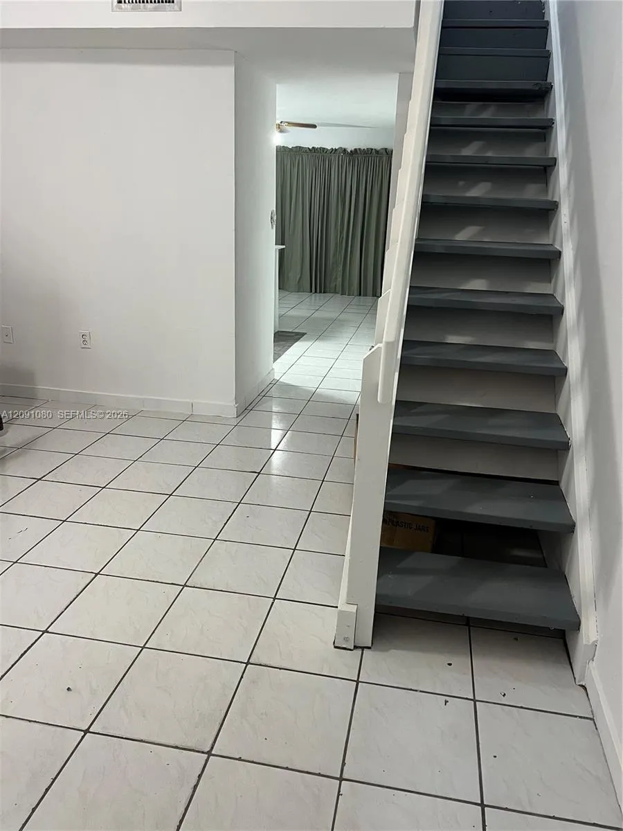 5366 W 26th Ave #121 Hialeah, FL 33016
