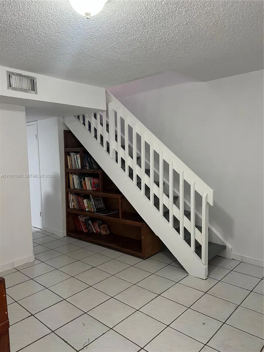 5366 W 26th Ave #121 Hialeah, FL 33016