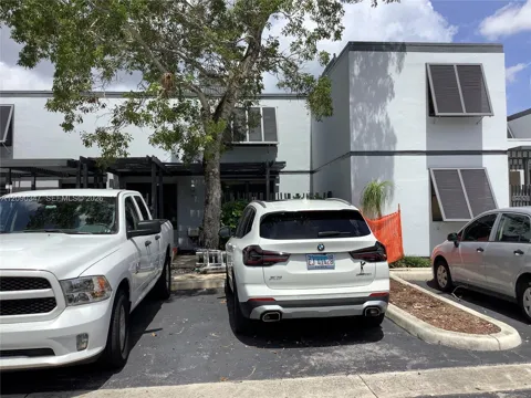 12317 NW 11th St