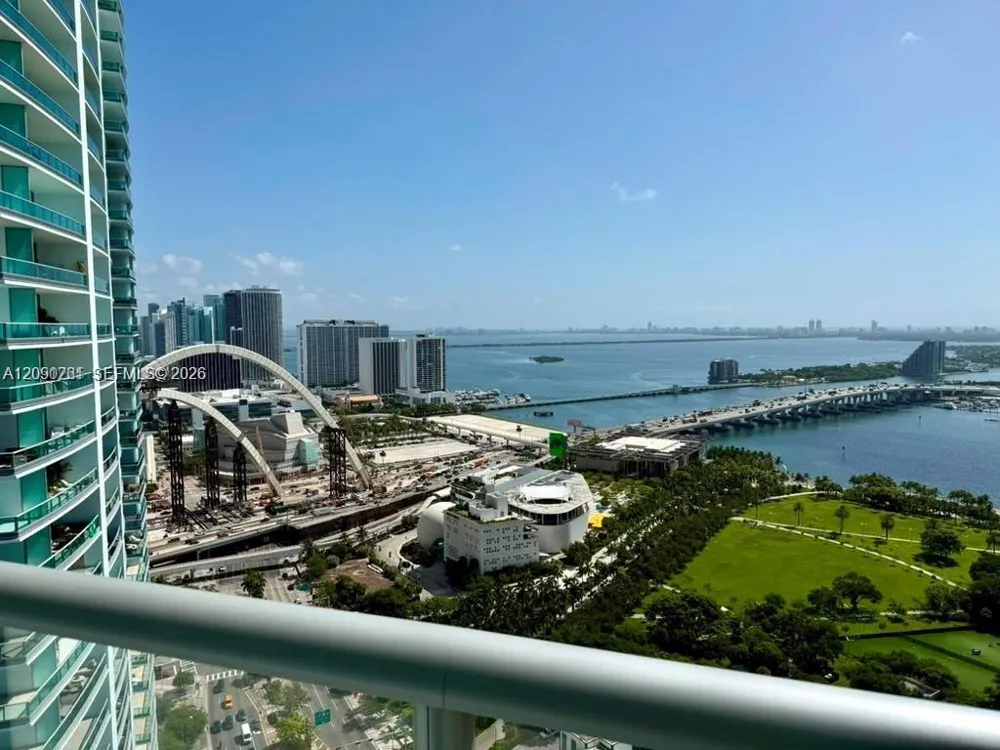 888 Biscayne Blvd #1710 Miami, FL 33132