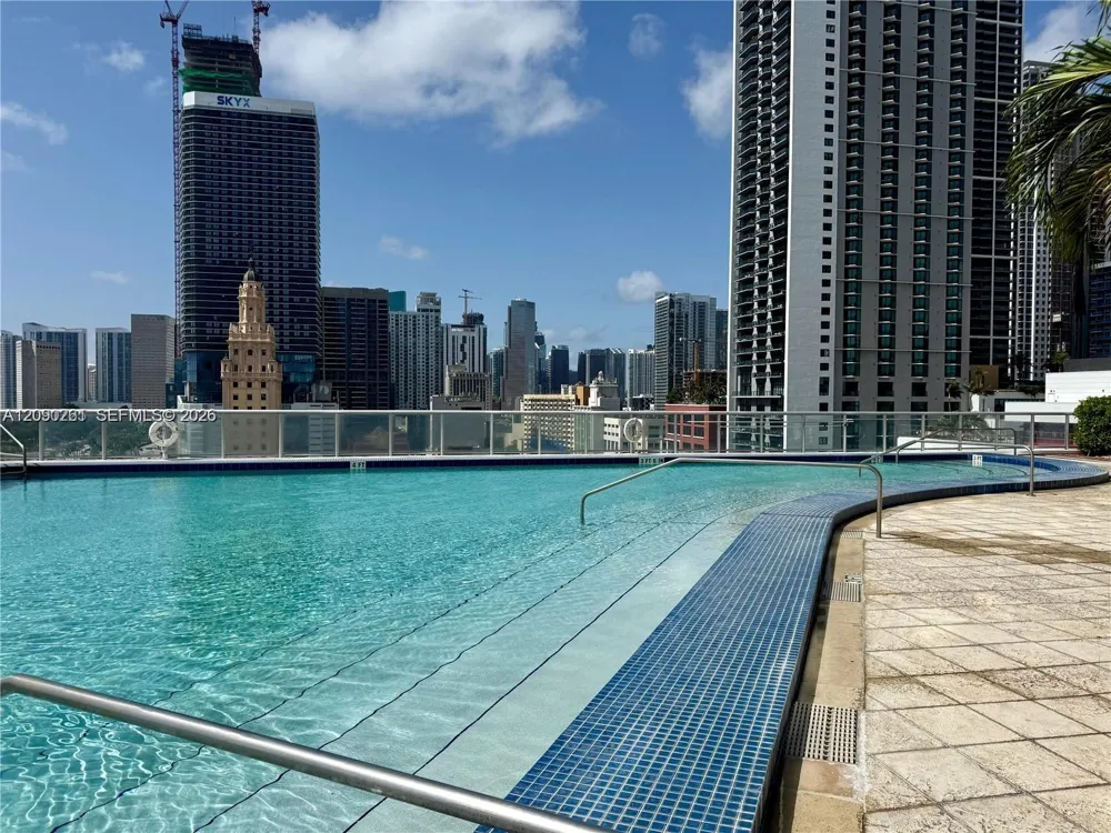 888 Biscayne Blvd #1710 Miami, FL 33132