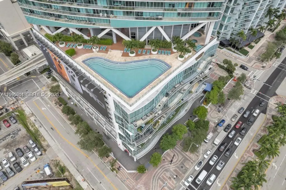 888 Biscayne Blvd #1710 Miami, FL 33132