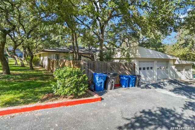 3246 CASTLEDALE DR #27 San Antonio, TX 78230
