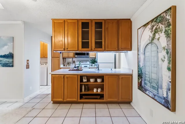 3246 CASTLEDALE DR #27 San Antonio, TX 78230