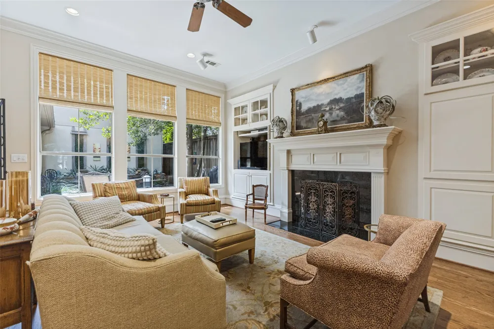 4116 Prescott Avenue Dallas, TX 75219