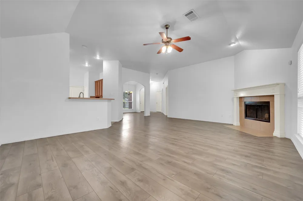 2309 Trickling Creek Drive Garland, TX 75041