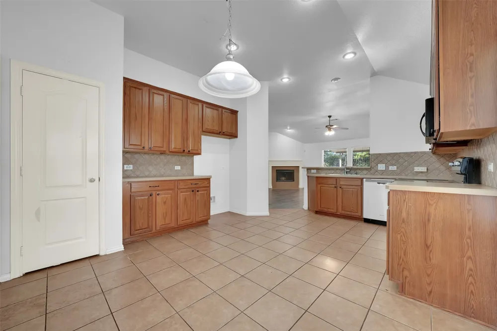 2309 Trickling Creek Drive Garland, TX 75041