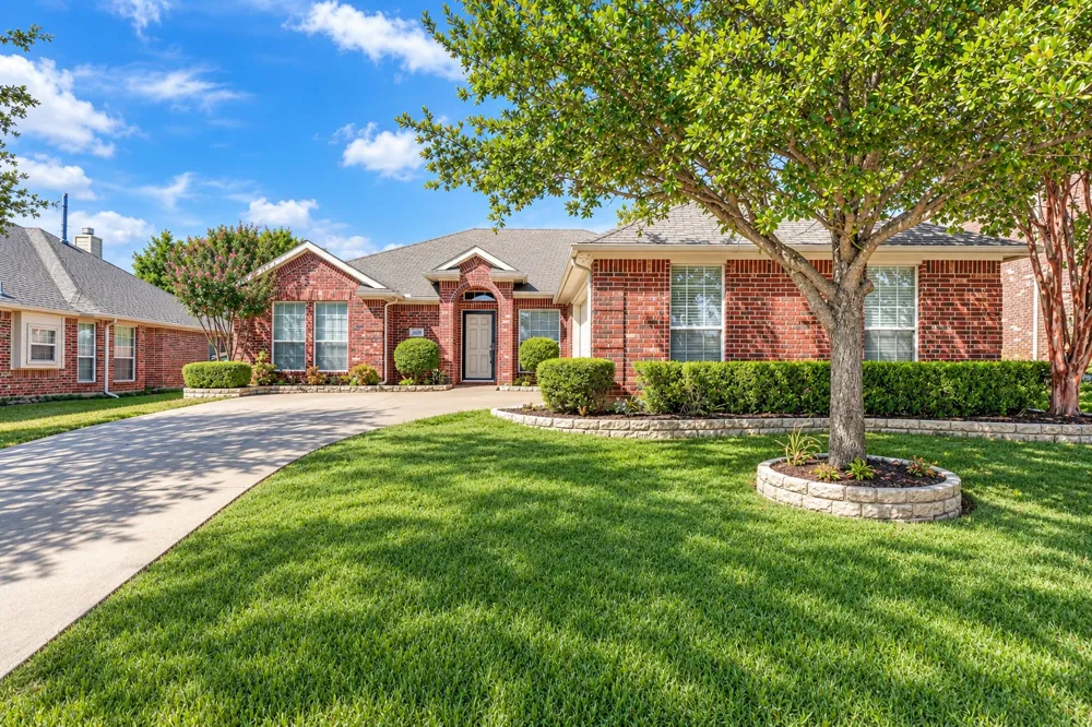 2309 Trickling Creek Drive Garland, TX 75041