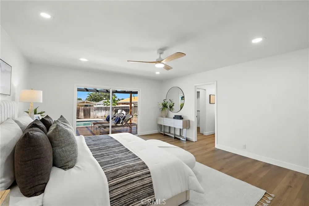 2076 Mori Orange, CA 92867