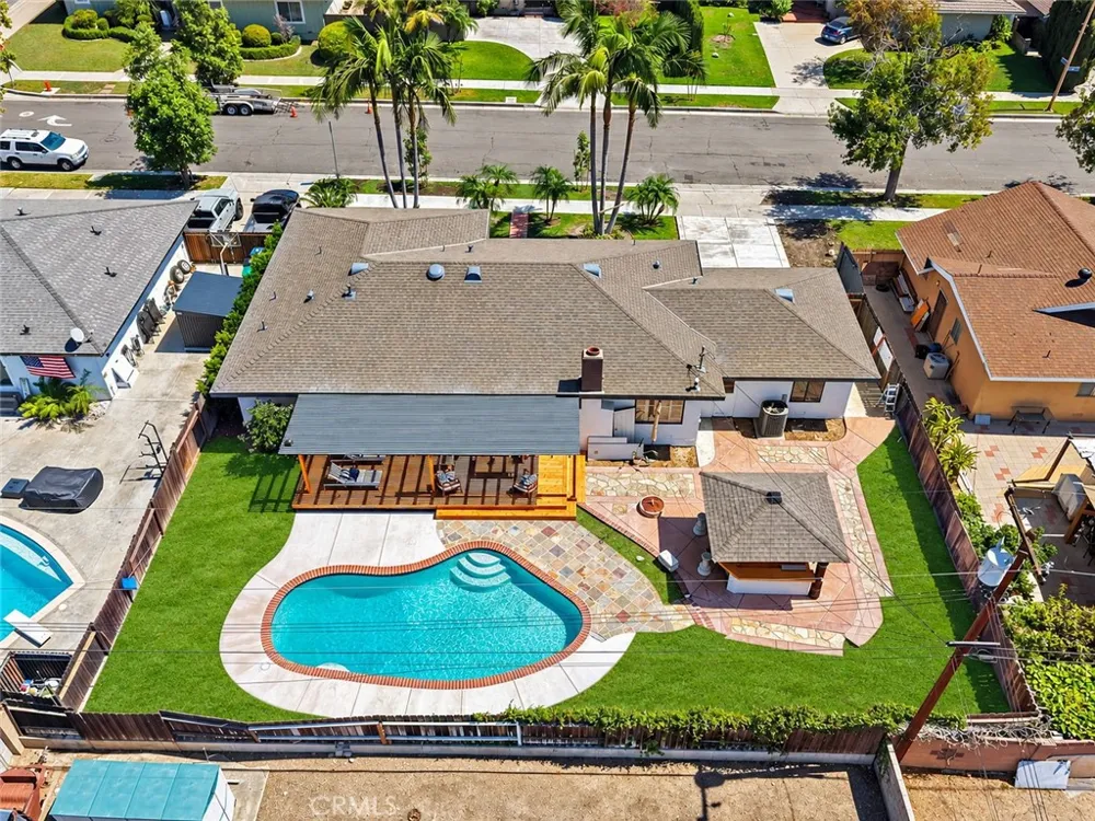 2076 Mori Orange, CA 92867