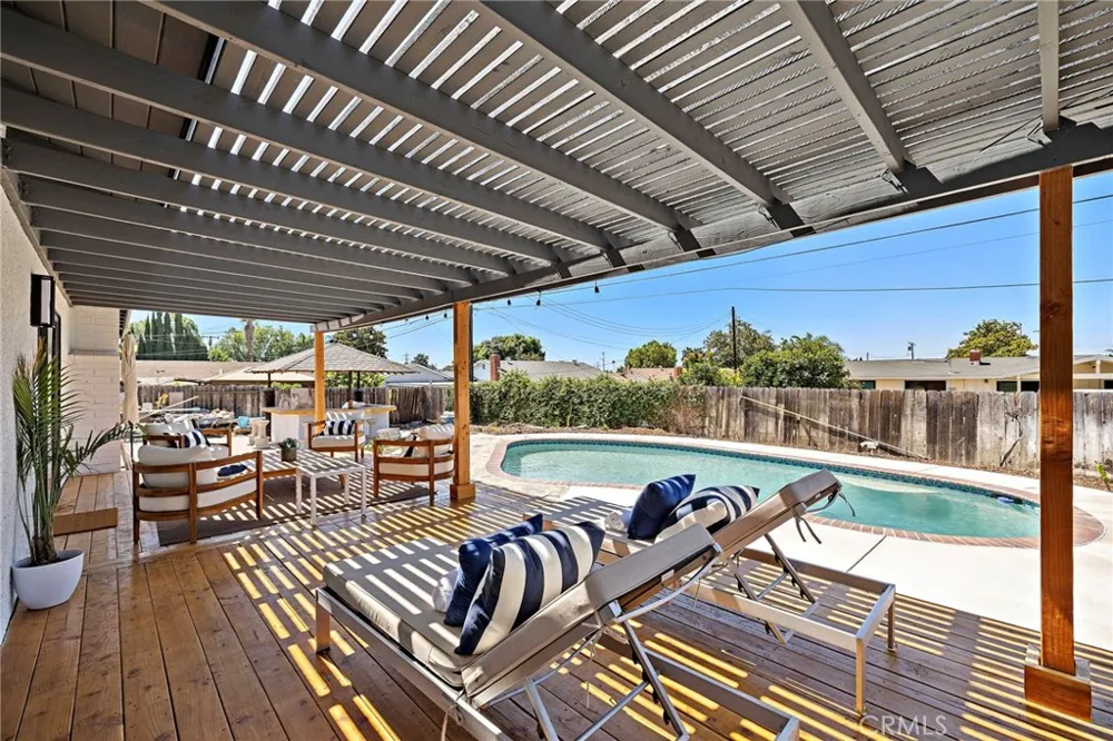 2076 Mori Orange, CA 92867