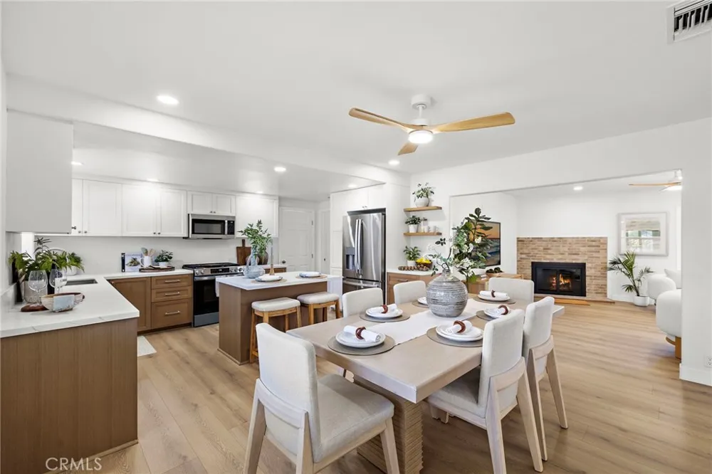2076 Mori Orange, CA 92867