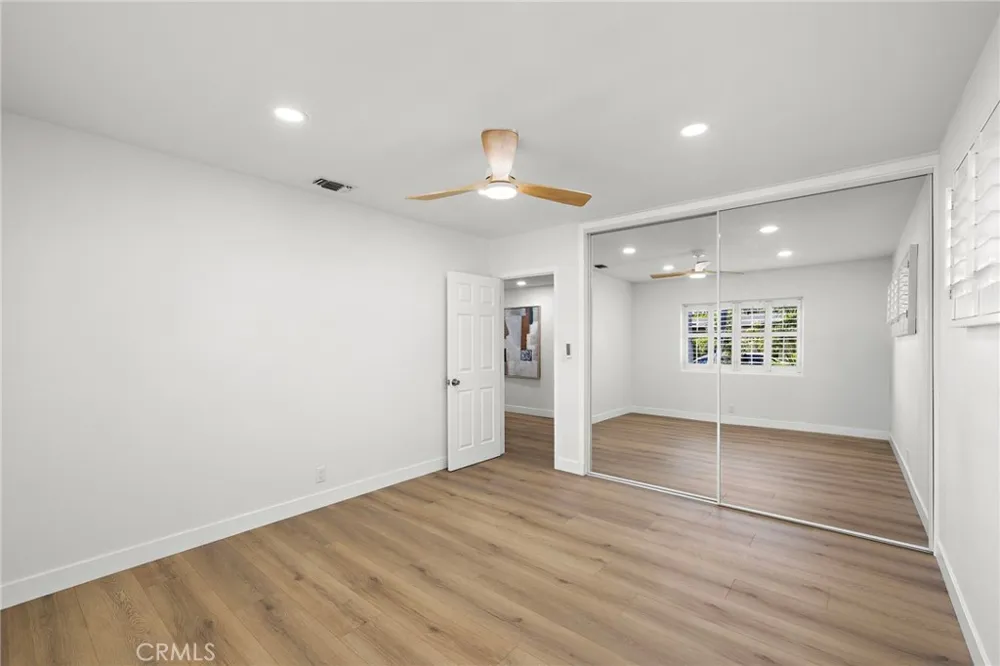 2076 Mori Orange, CA 92867