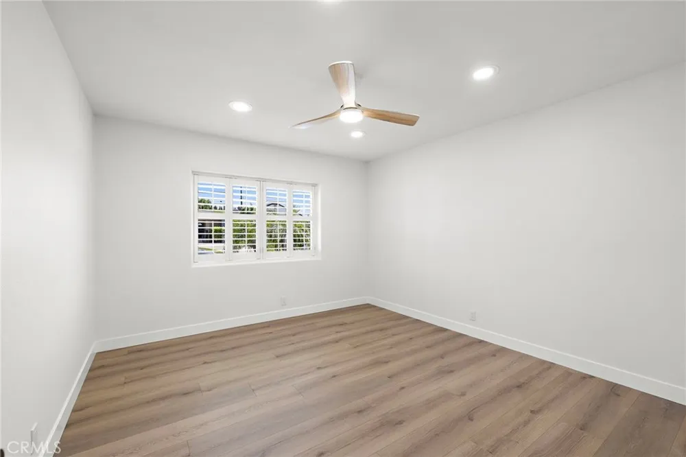 2076 Mori Orange, CA 92867