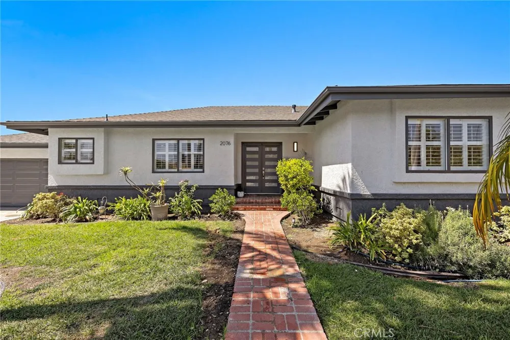 2076 Mori Orange, CA 92867